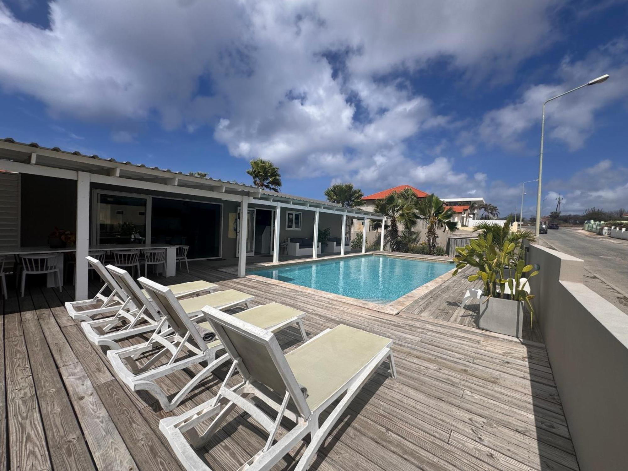 Boutique Hotel & Apartments Jt Curacao Willemstad Esterno foto