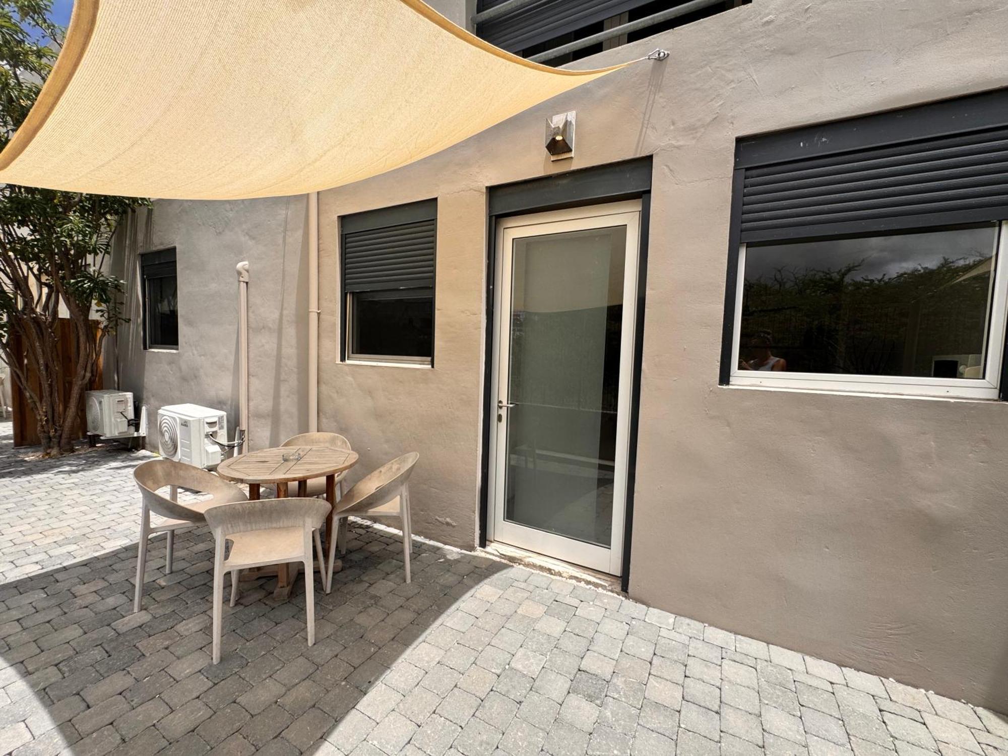 Boutique Hotel & Apartments Jt Curacao Willemstad Esterno foto